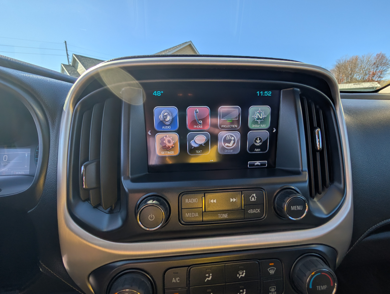 GMC Canyon 4WD Crew Cab 128.3" SLE 2017