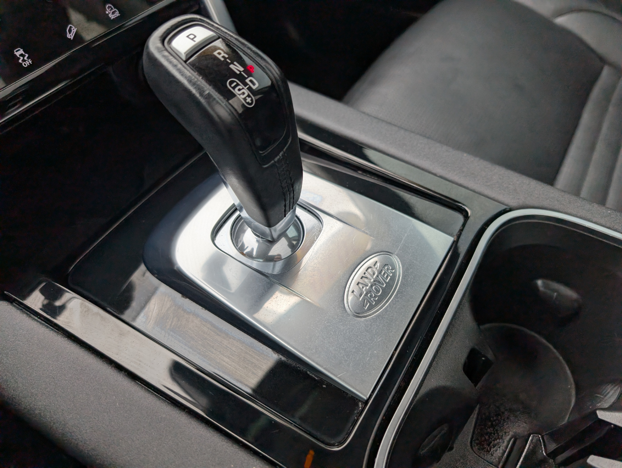 Land Rover Discovery Sport  2020