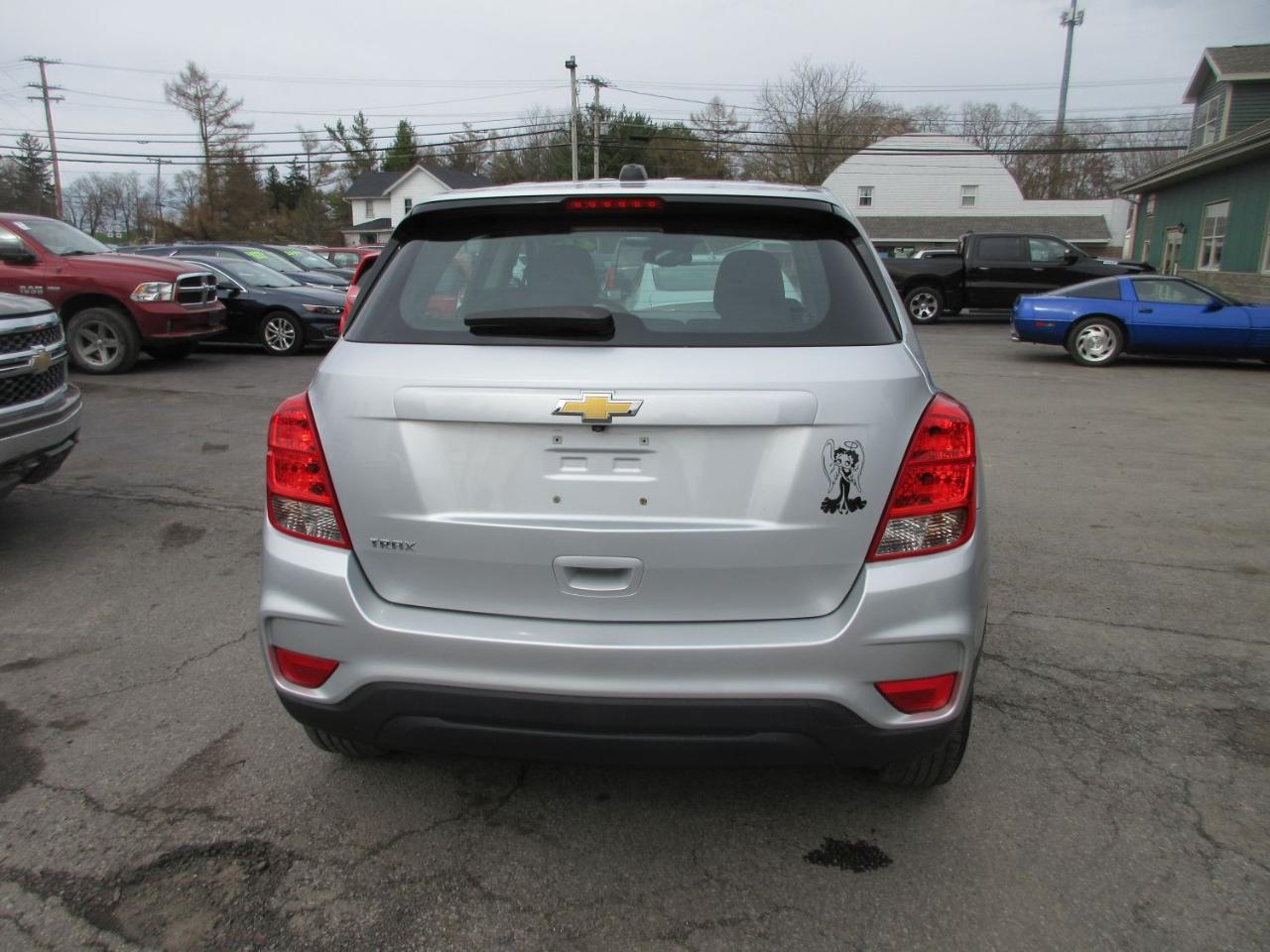 Chevrolet Trax LS FWD 2020