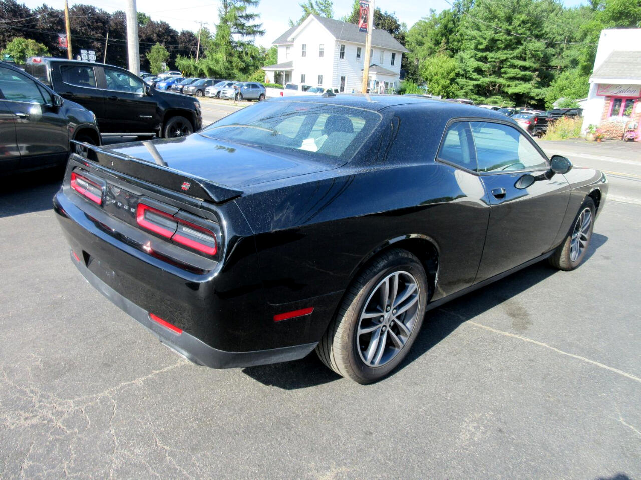 2019 Dodge Challenger SXT AWD photo 4
