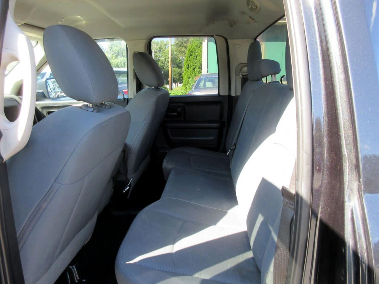 RAM 1500 Tradesman Quad Cab 4WD 2018 RAM 1500 Tradesman Quad Cab 4WD 2018