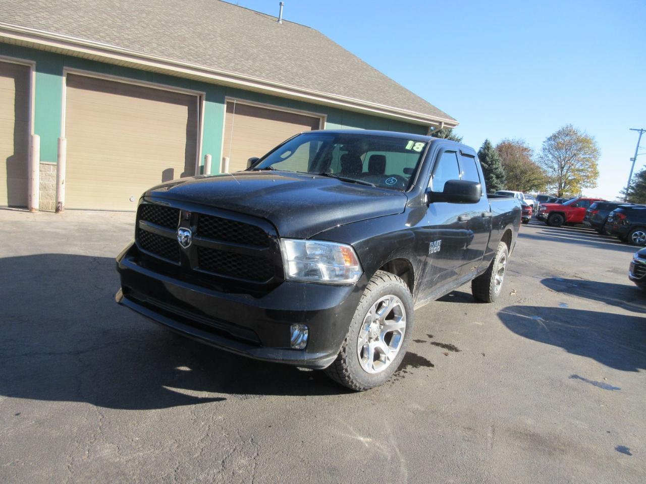 RAM 1500 Tradesman Quad Cab 4WD 2018