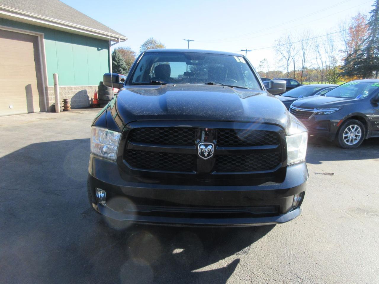 RAM 1500 Tradesman Quad Cab 4WD 2018