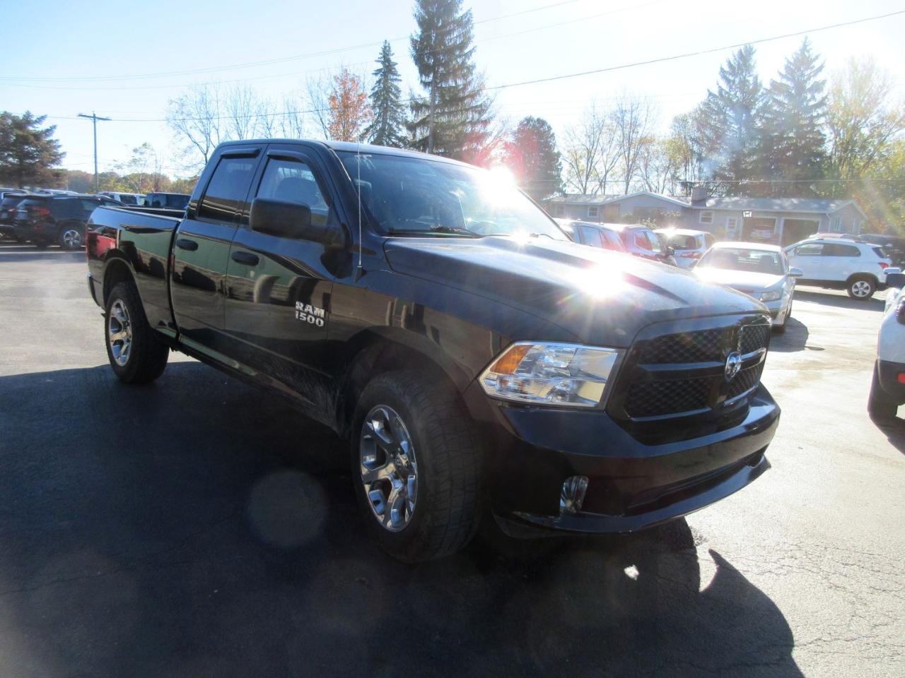 RAM 1500 Tradesman Quad Cab 4WD 2018