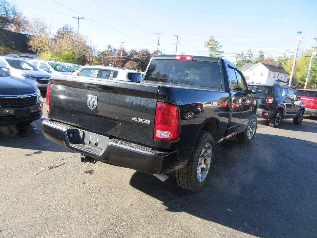 RAM 1500 Tradesman Quad Cab 4WD 2018