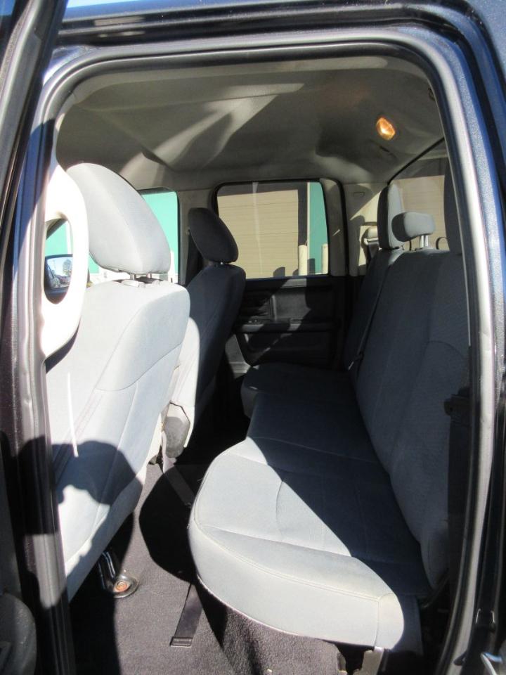 RAM 1500 Tradesman Quad Cab 4WD 2018