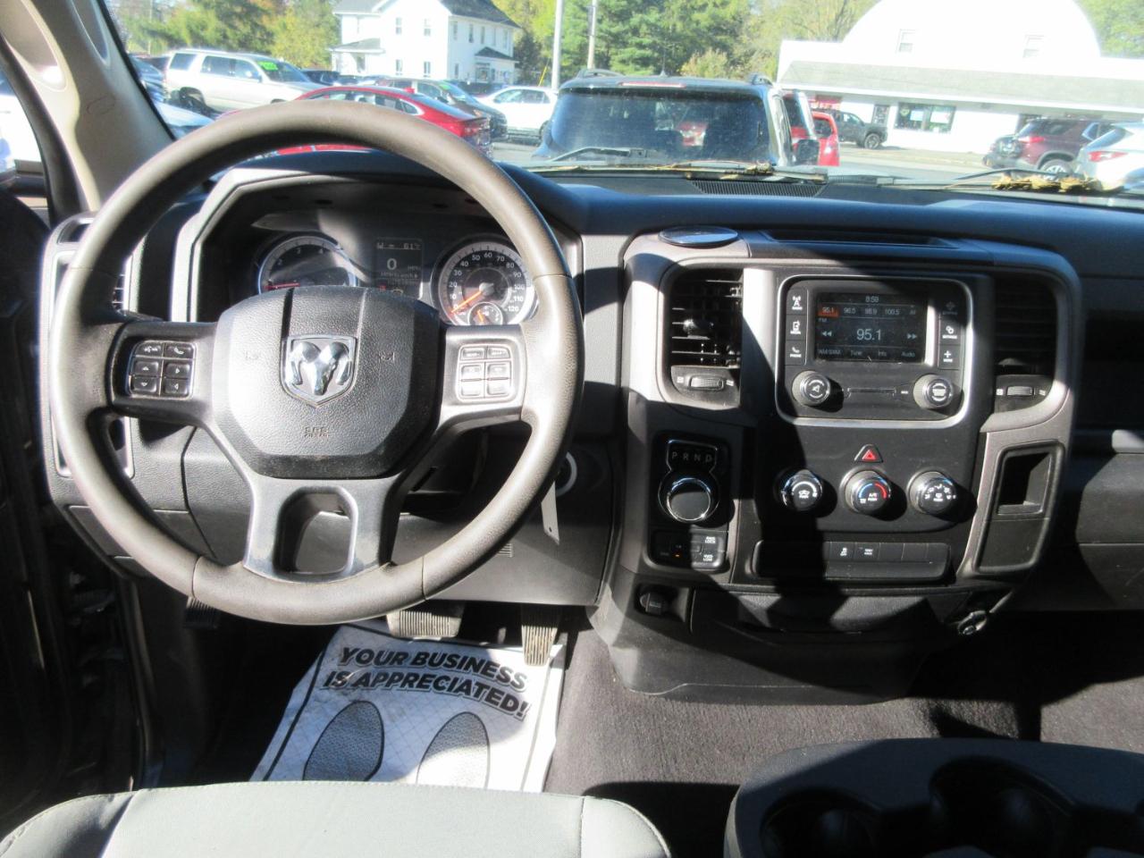 RAM 1500 Tradesman Quad Cab 4WD 2018
