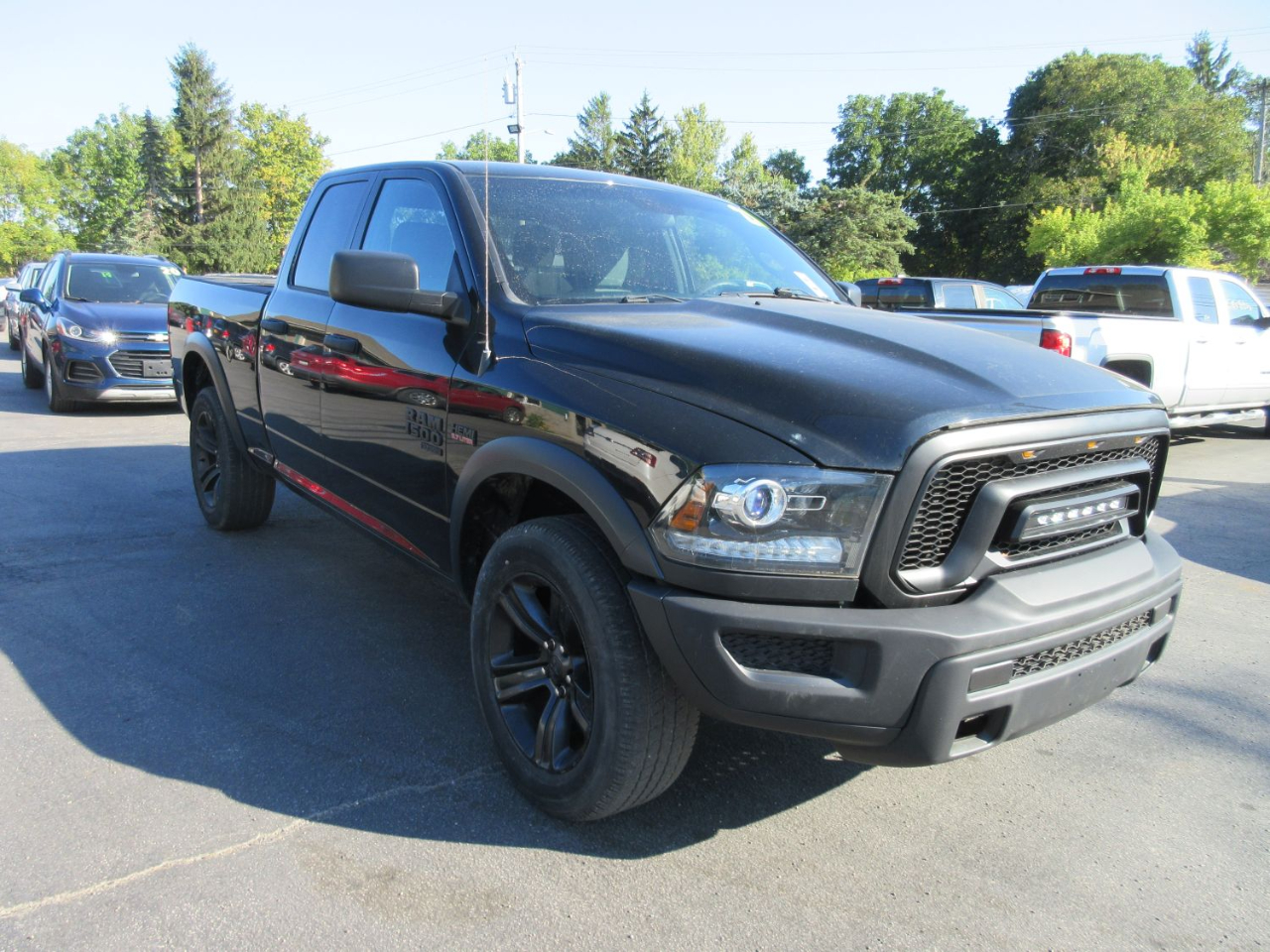 RAM 1500 Classic Tradesman Quad Cab 4WD 2021 RAM 1500 Classic Tradesman Quad Cab 4WD 2021