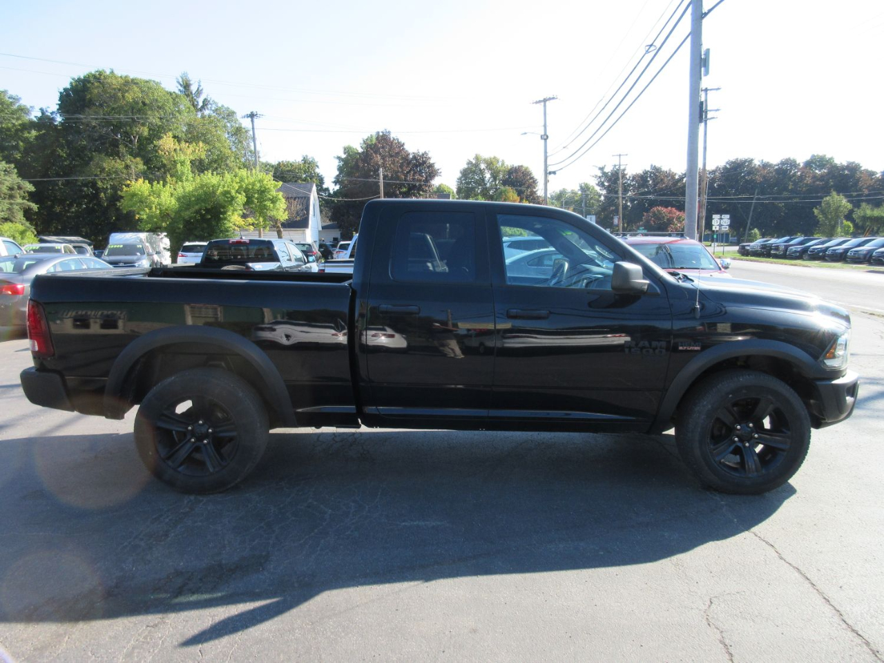 RAM 1500 Classic Tradesman Quad Cab 4WD 2021 RAM 1500 Classic Tradesman Quad Cab 4WD 2021
