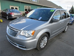 2015 Chrysler Town & Country 