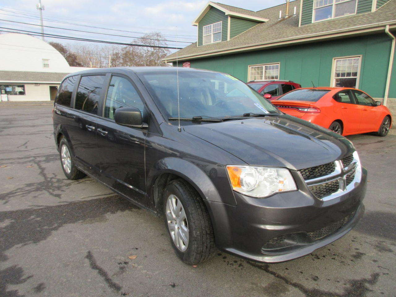 2018 Dodge Grand Caravan SE photo 3