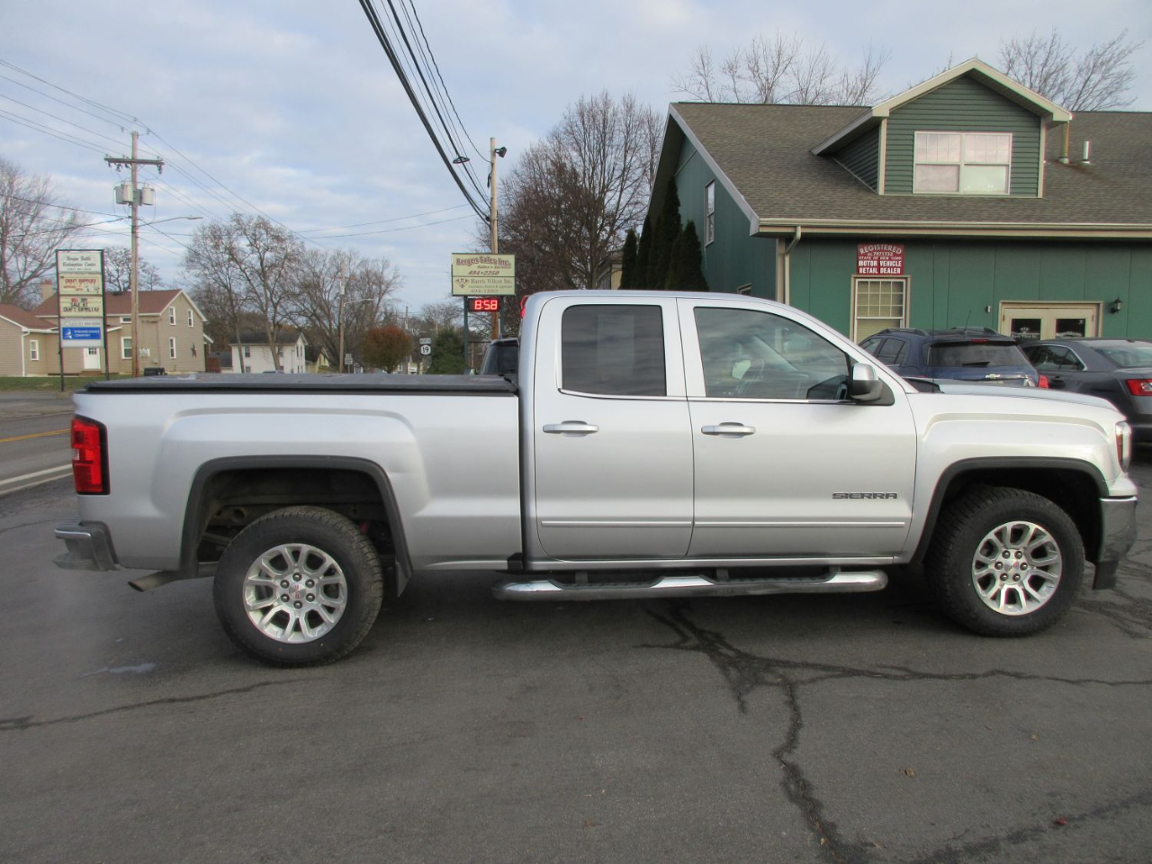 2018 Gmc Sierra SLE photo 4