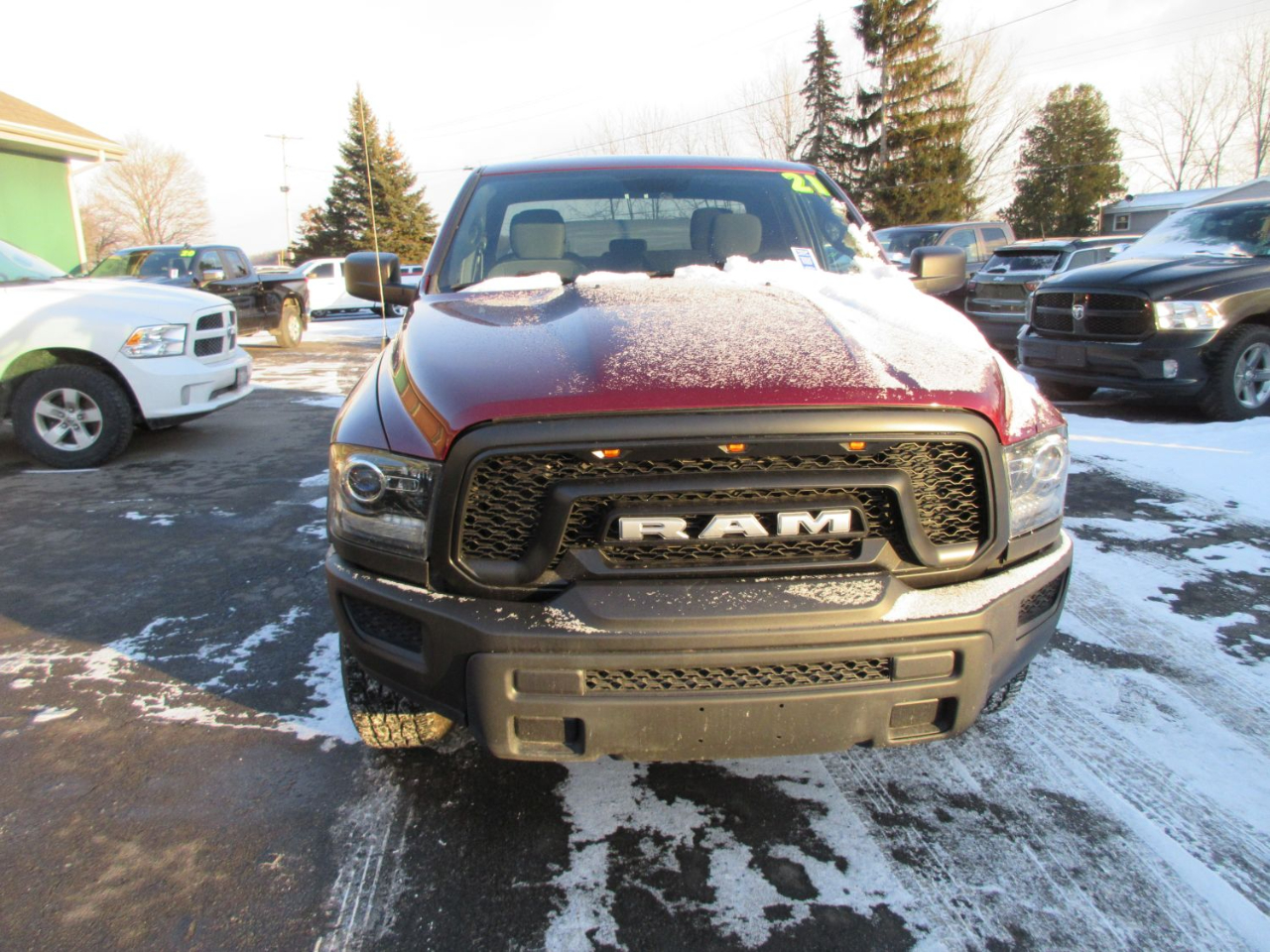 RAM 1500 SLT Quad Cab 4WD 2021