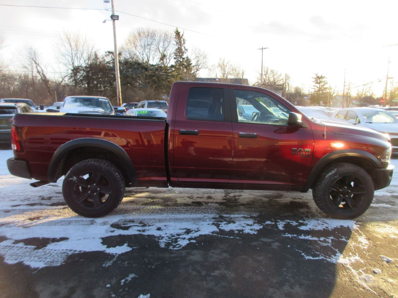 RAM 1500 SLT Quad Cab 4WD 2021