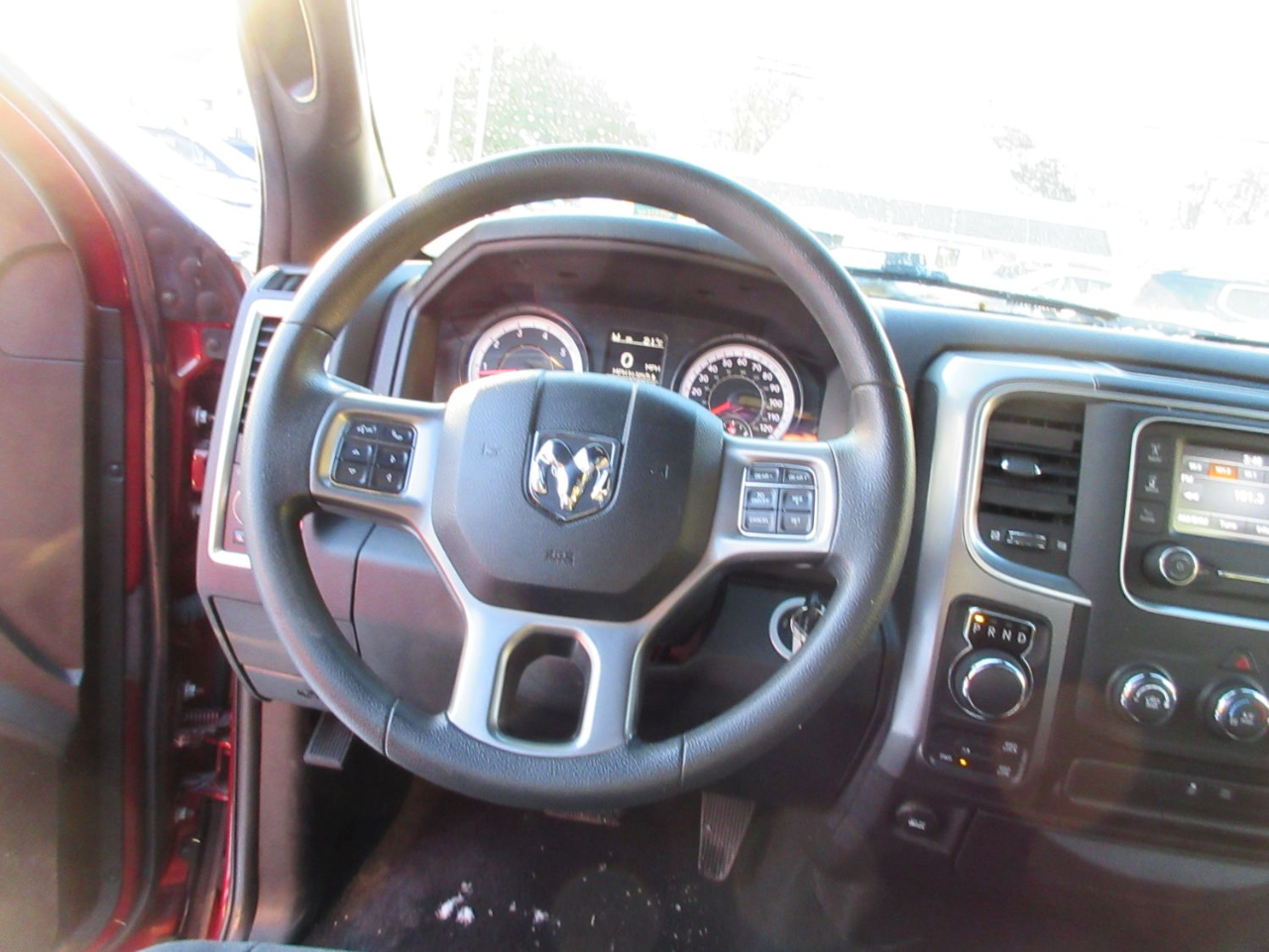 RAM 1500 SLT Quad Cab 4WD 2021