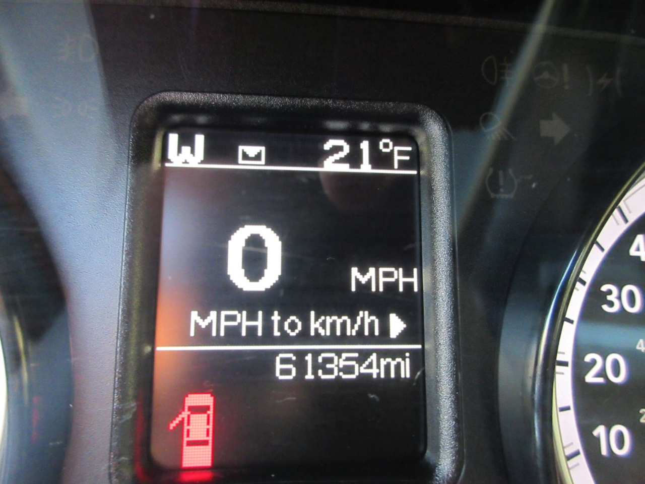 RAM 1500 SLT Quad Cab 4WD 2021