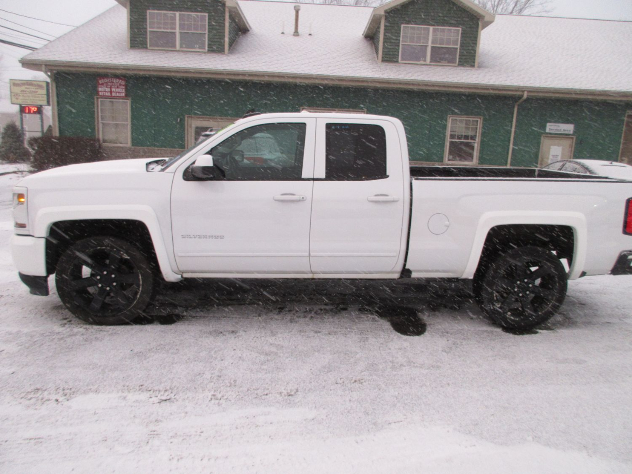Chevrolet Silverado 1500 LT Double Cab 4WD 2017