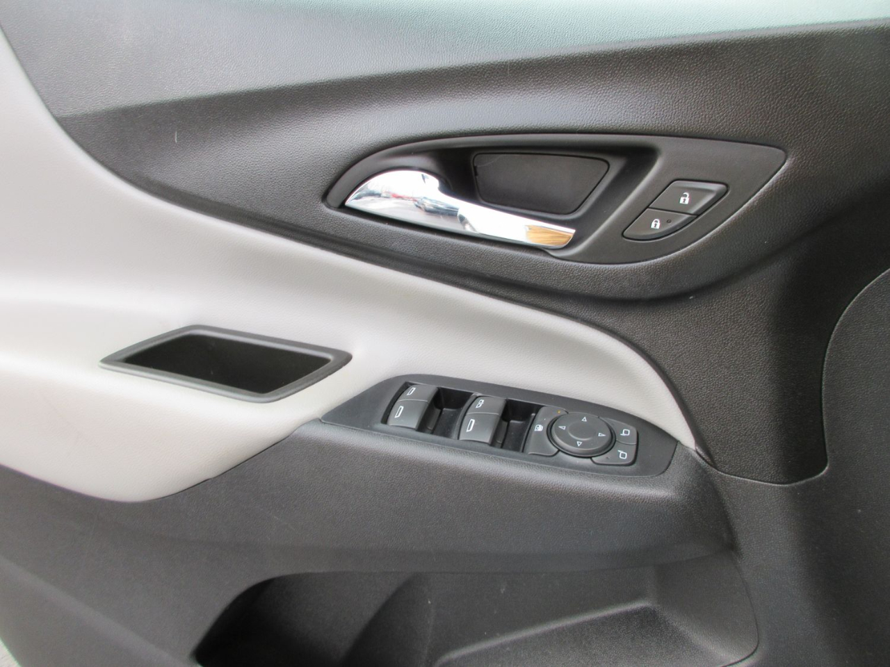 Chevrolet Equinox LS 2WD 2020