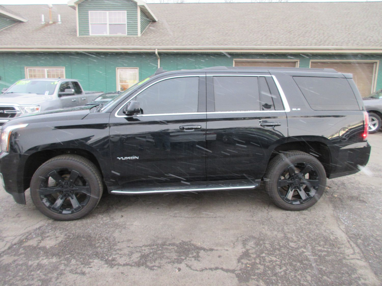 GMC Yukon SLE 4WD 2020