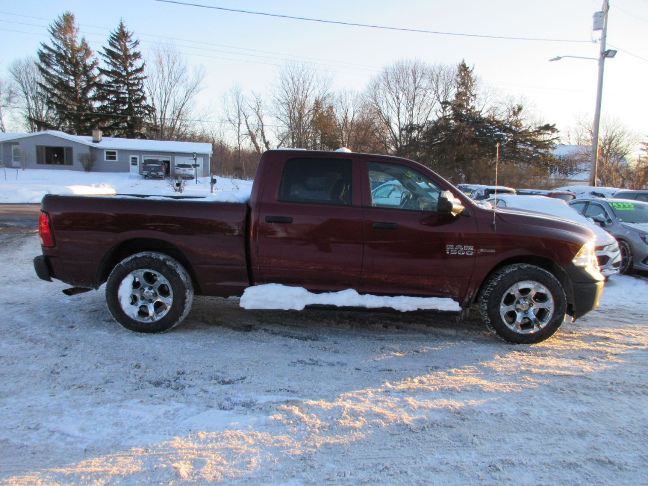 RAM 1500 Tradesman Crew Cab LWB 4WD 2016