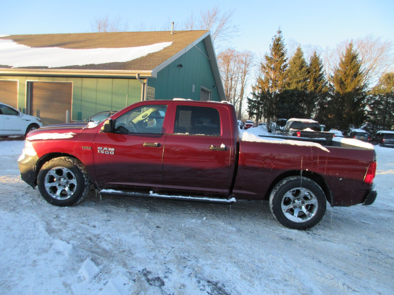 RAM 1500 Tradesman Crew Cab LWB 4WD 2016