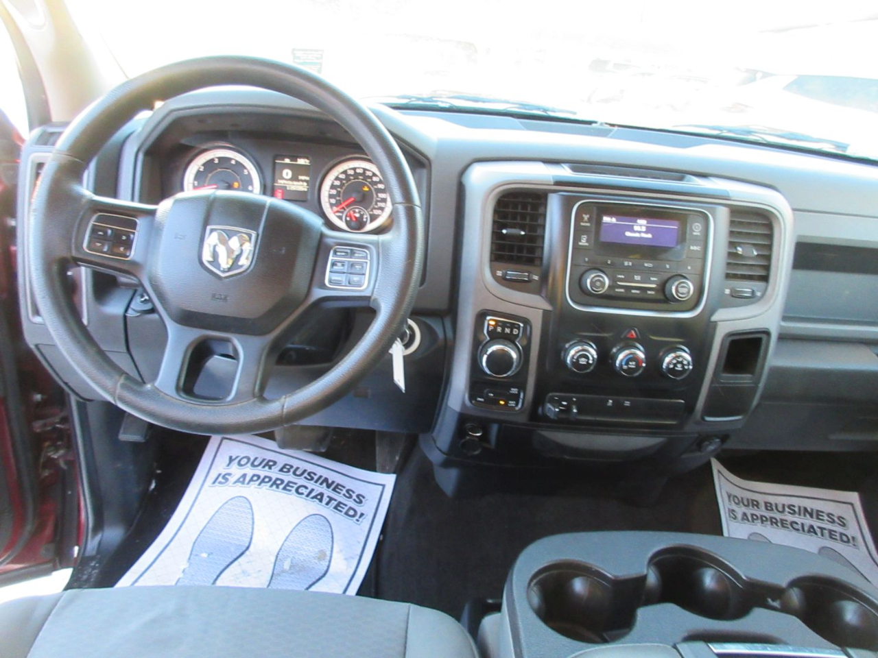 RAM 1500 Tradesman Crew Cab LWB 4WD 2016