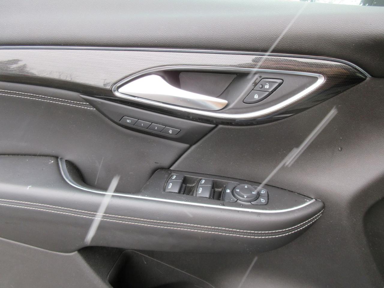 Buick Envision Essense AWD 2021