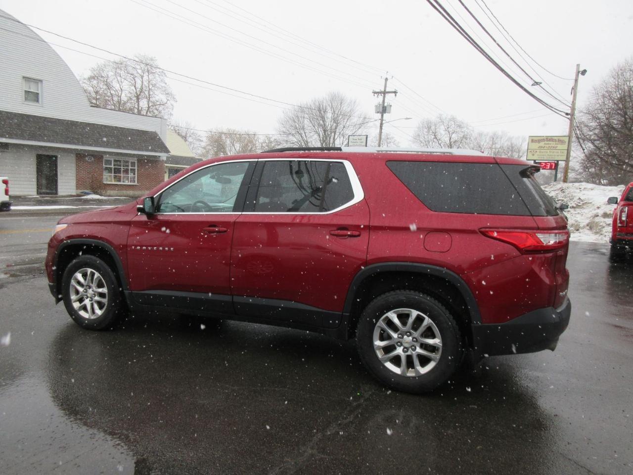 Chevrolet Traverse LT Cloth FWD 2018