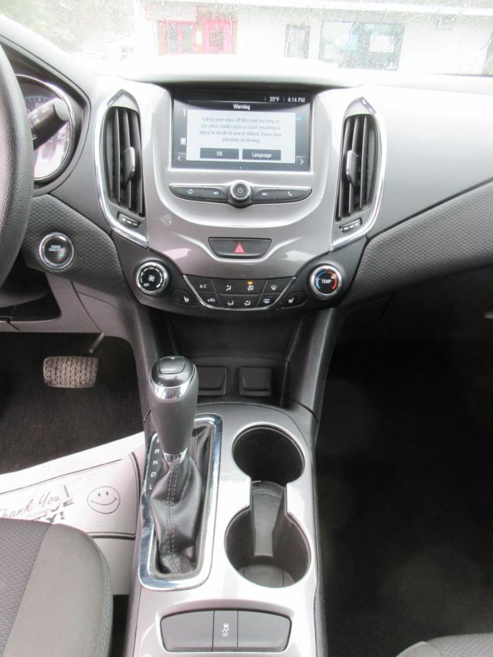 Chevrolet Cruze LT Auto Hatchback 2018