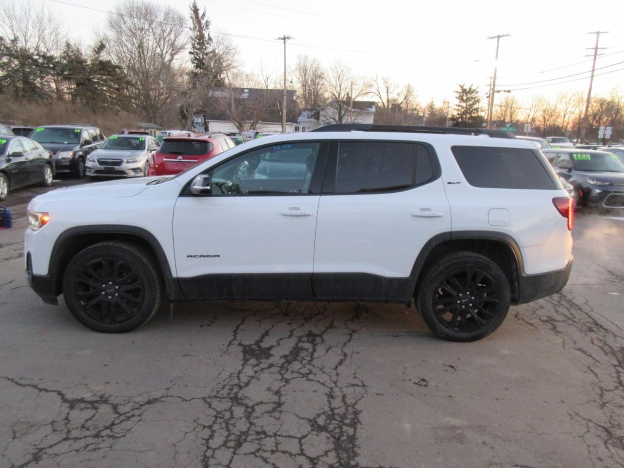 GMC Acadia SLT AWD 2023