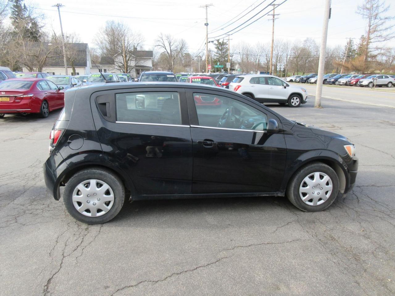 Chevrolet Sonic LT Auto 5-Door 2014