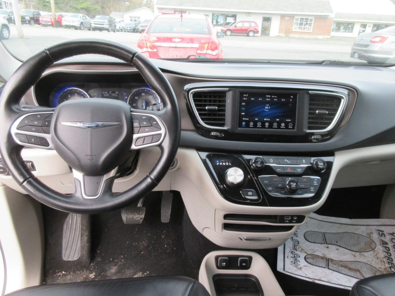 Chrysler Pacifica Touring-L 2018