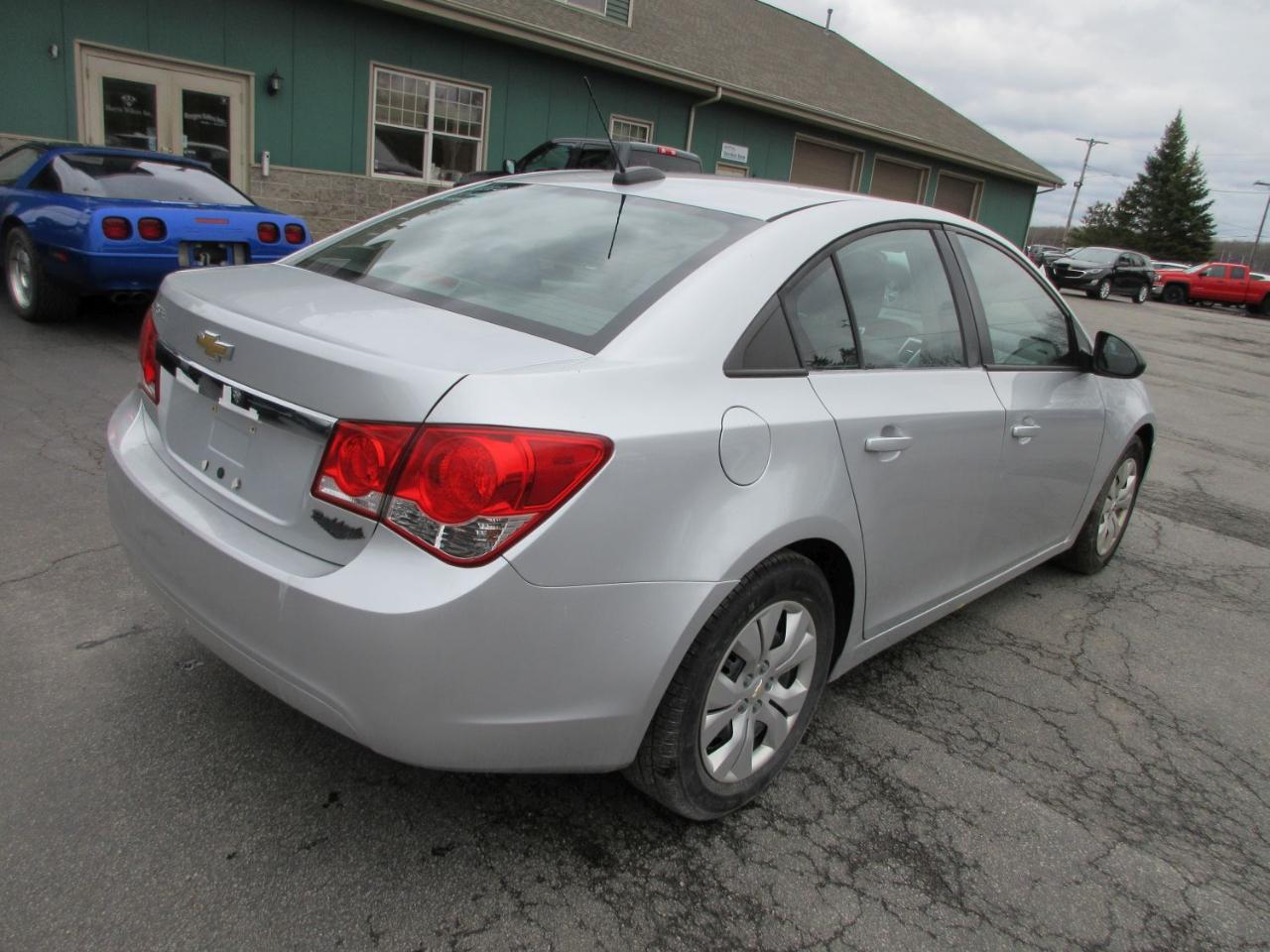 Chevrolet Cruze LS Auto 2015