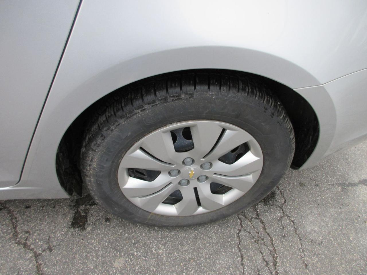 Chevrolet Cruze LS Auto 2015