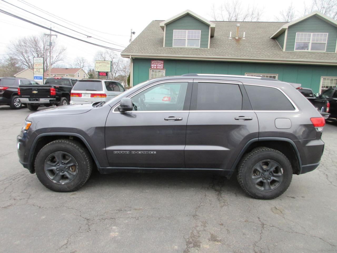 Jeep Grand Cherokee Laredo 4WD 2017