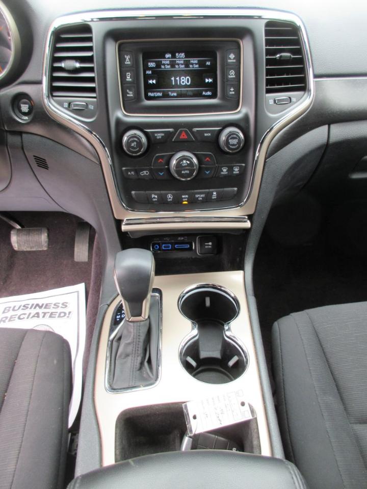 Jeep Grand Cherokee Laredo 4WD 2017