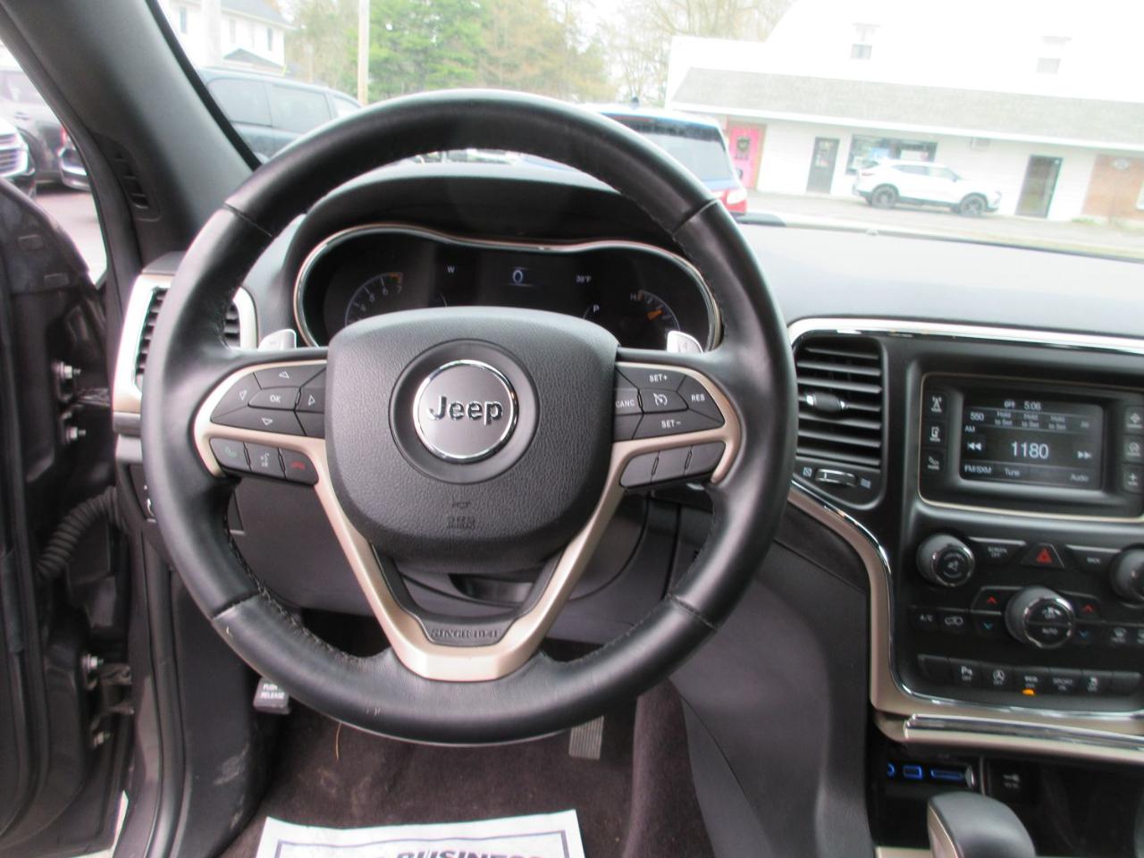 Jeep Grand Cherokee Laredo 4WD 2017