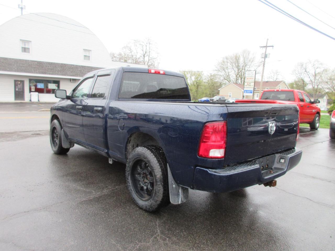 RAM 1500 Tradesman Quad Cab 4WD 2018