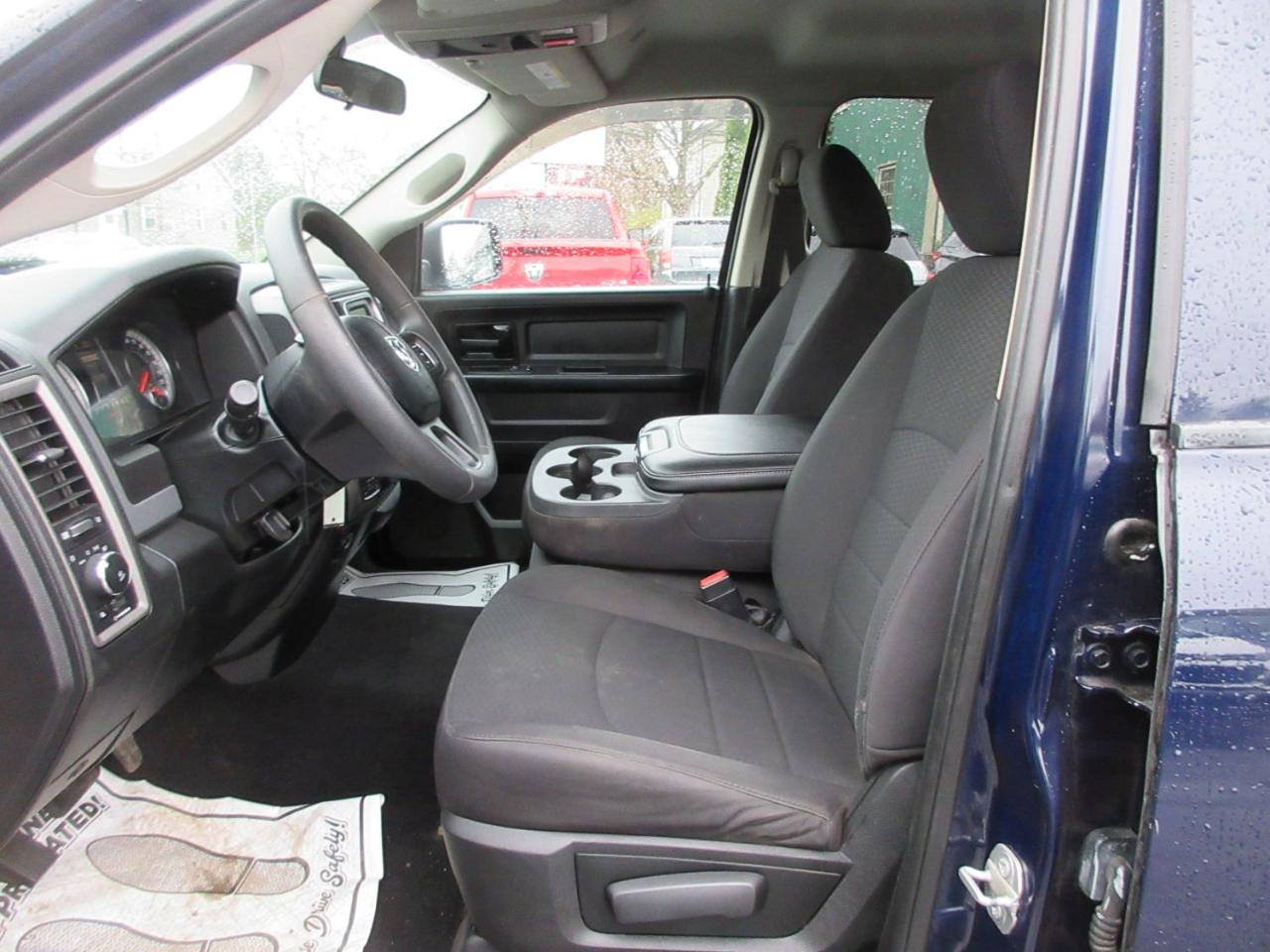 RAM 1500 Tradesman Quad Cab 4WD 2018