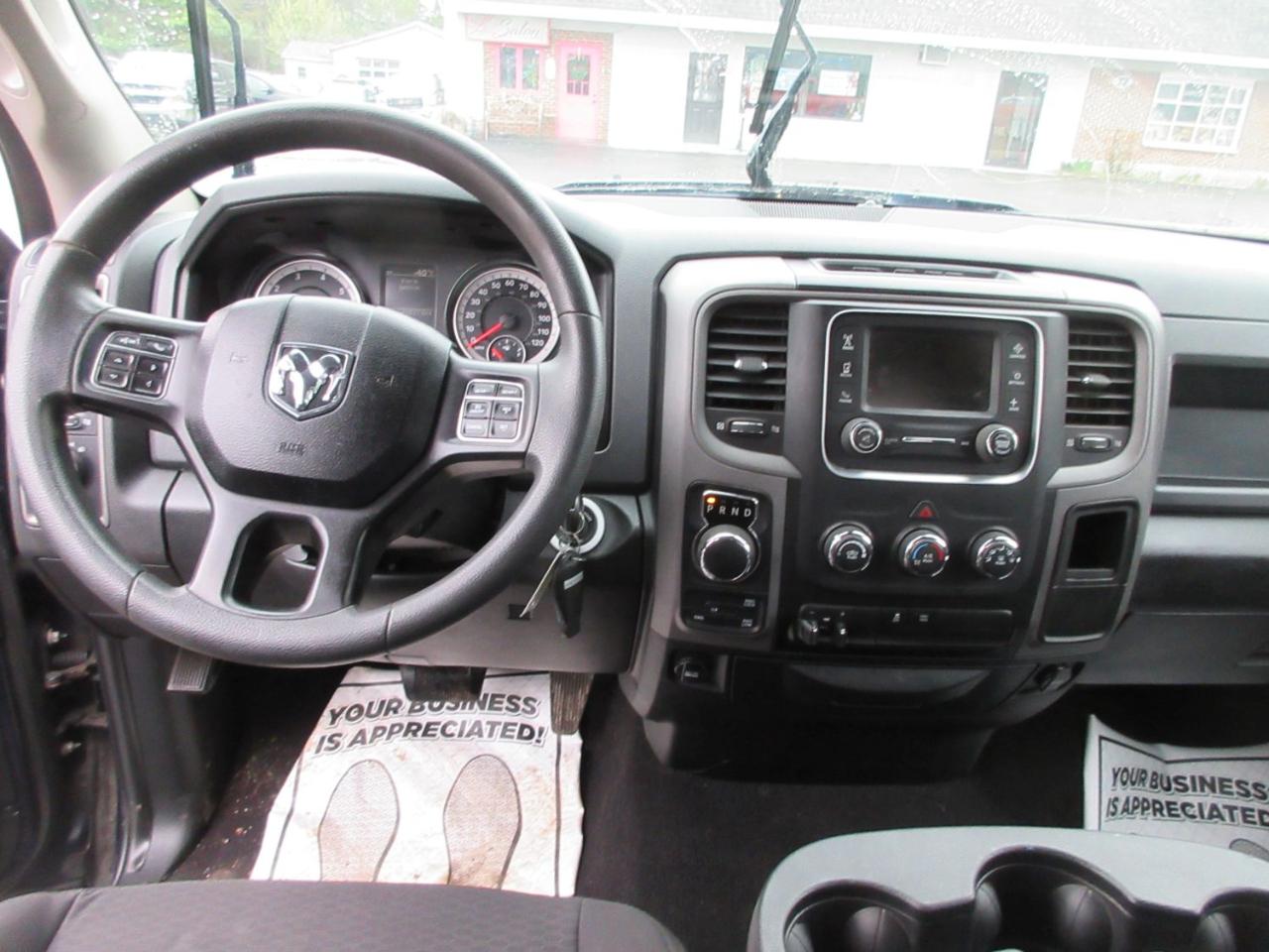 RAM 1500 Tradesman Quad Cab 4WD 2018