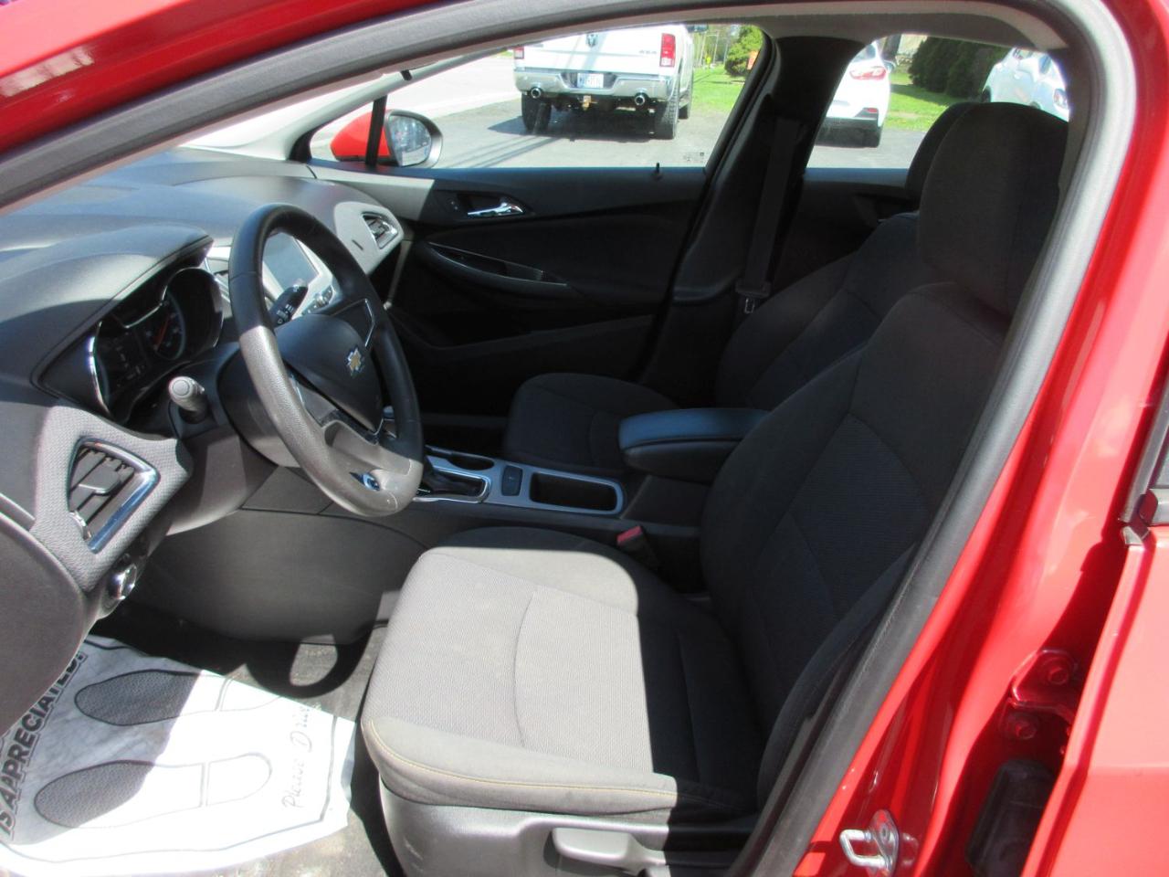 Chevrolet Cruze LS Auto 2017