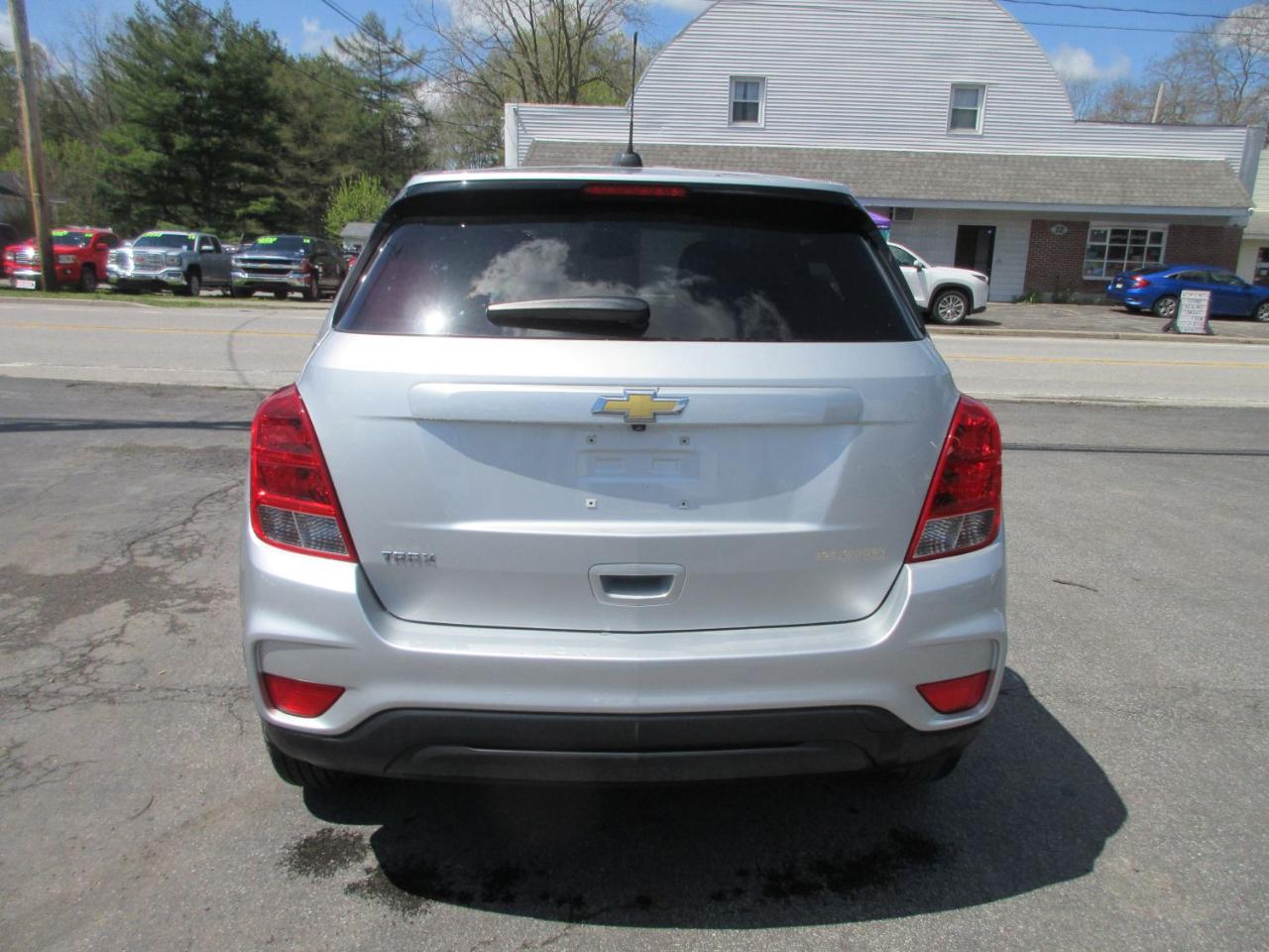 Chevrolet Trax LS FWD 2021