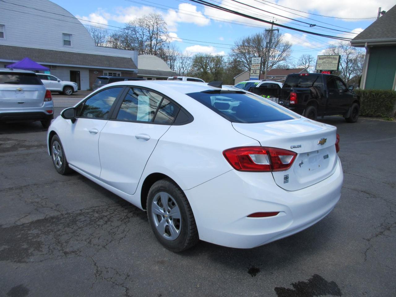 Chevrolet Cruze LS Auto 2018