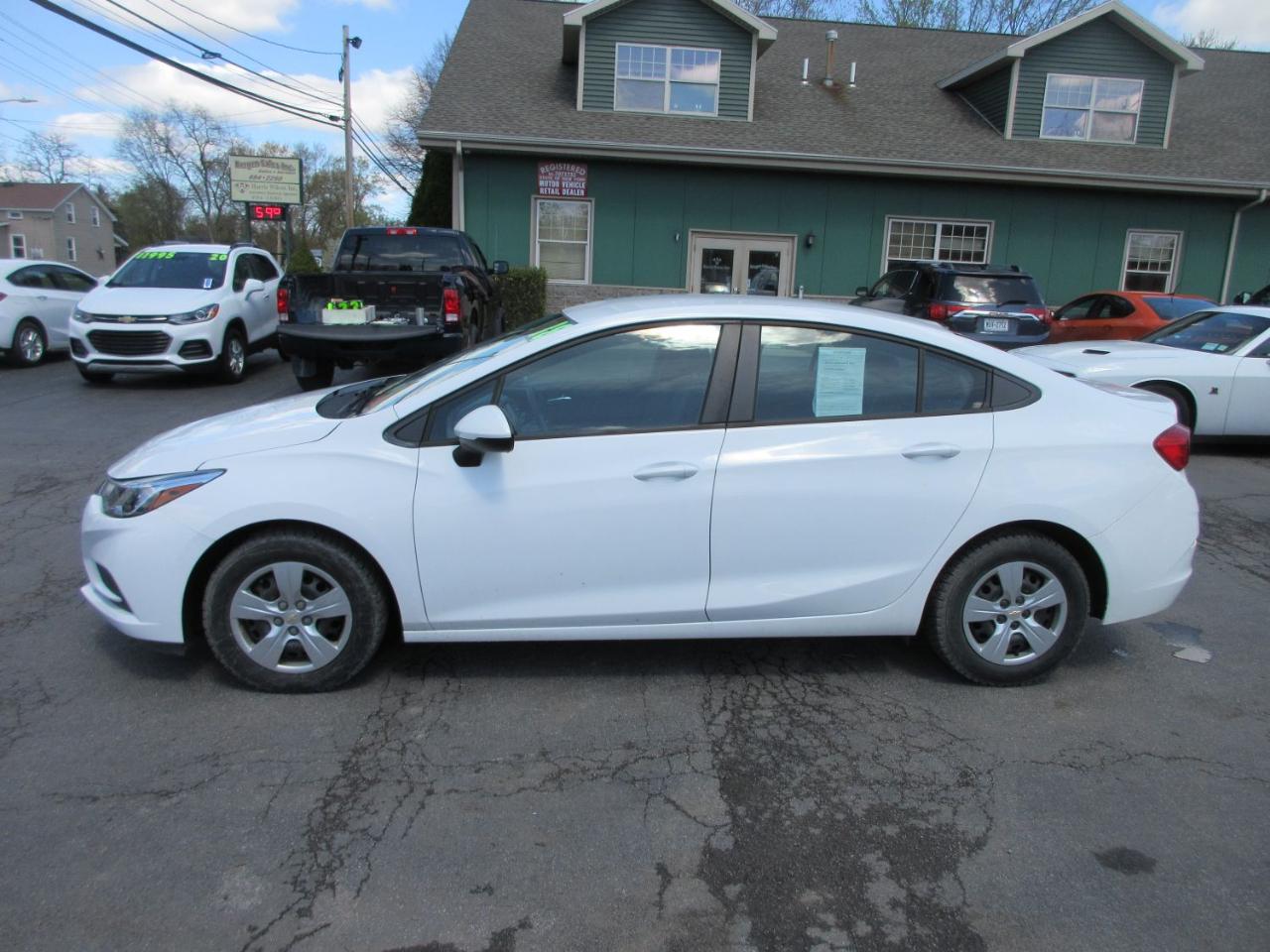 Chevrolet Cruze LS Auto 2018