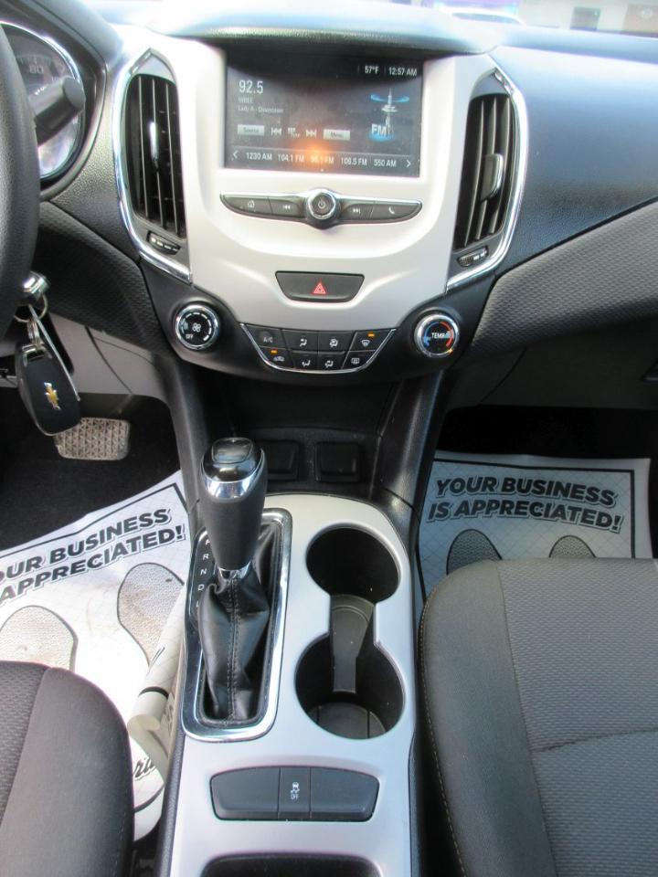 Chevrolet Cruze LS Auto 2018