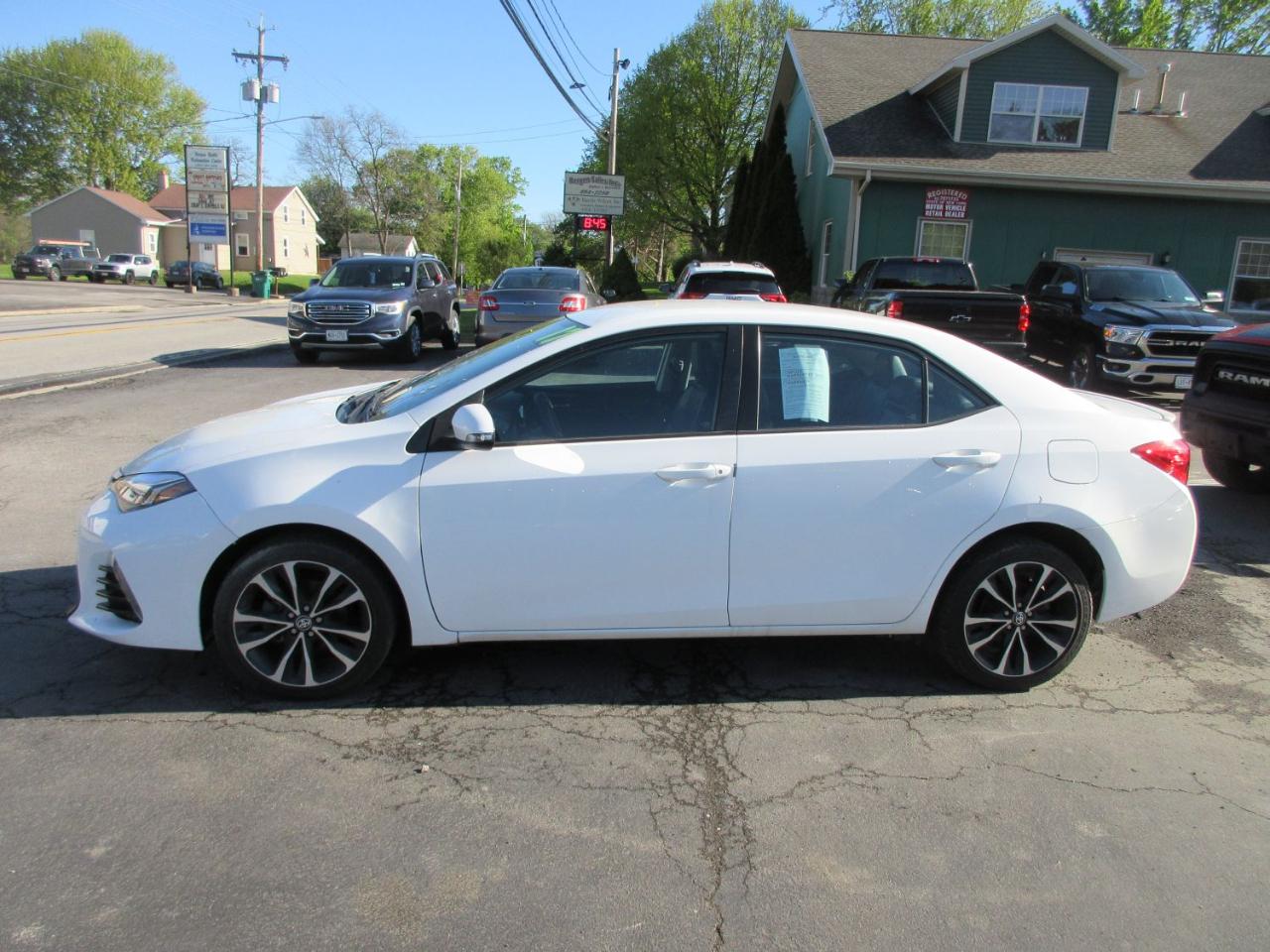 Toyota Corolla LE CVT 2017