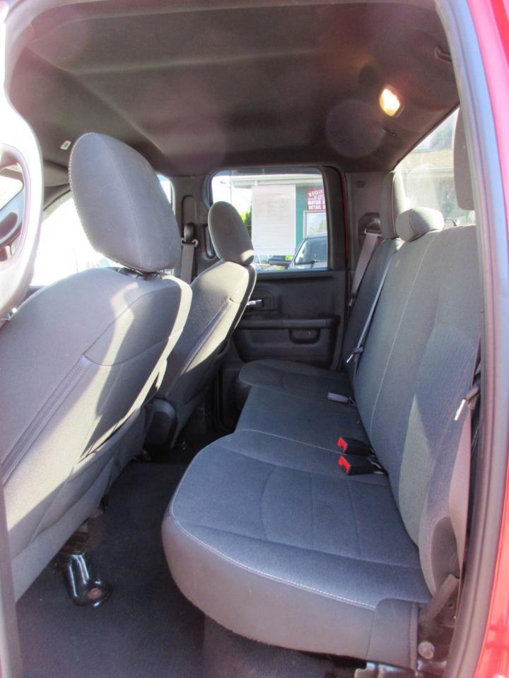 RAM 1500 SLT Quad Cab 4WD 2021