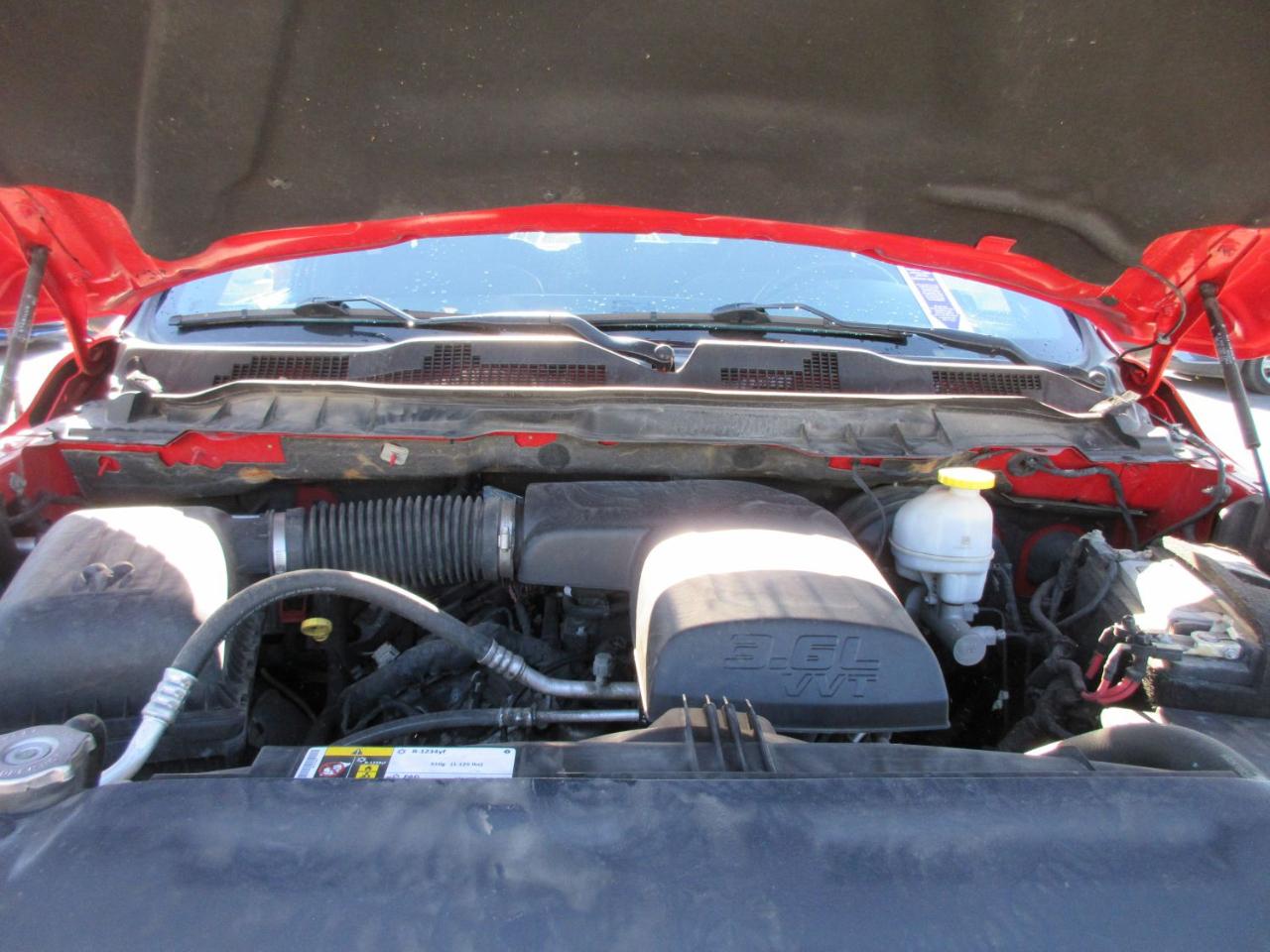 RAM 1500 SLT Quad Cab 4WD 2021