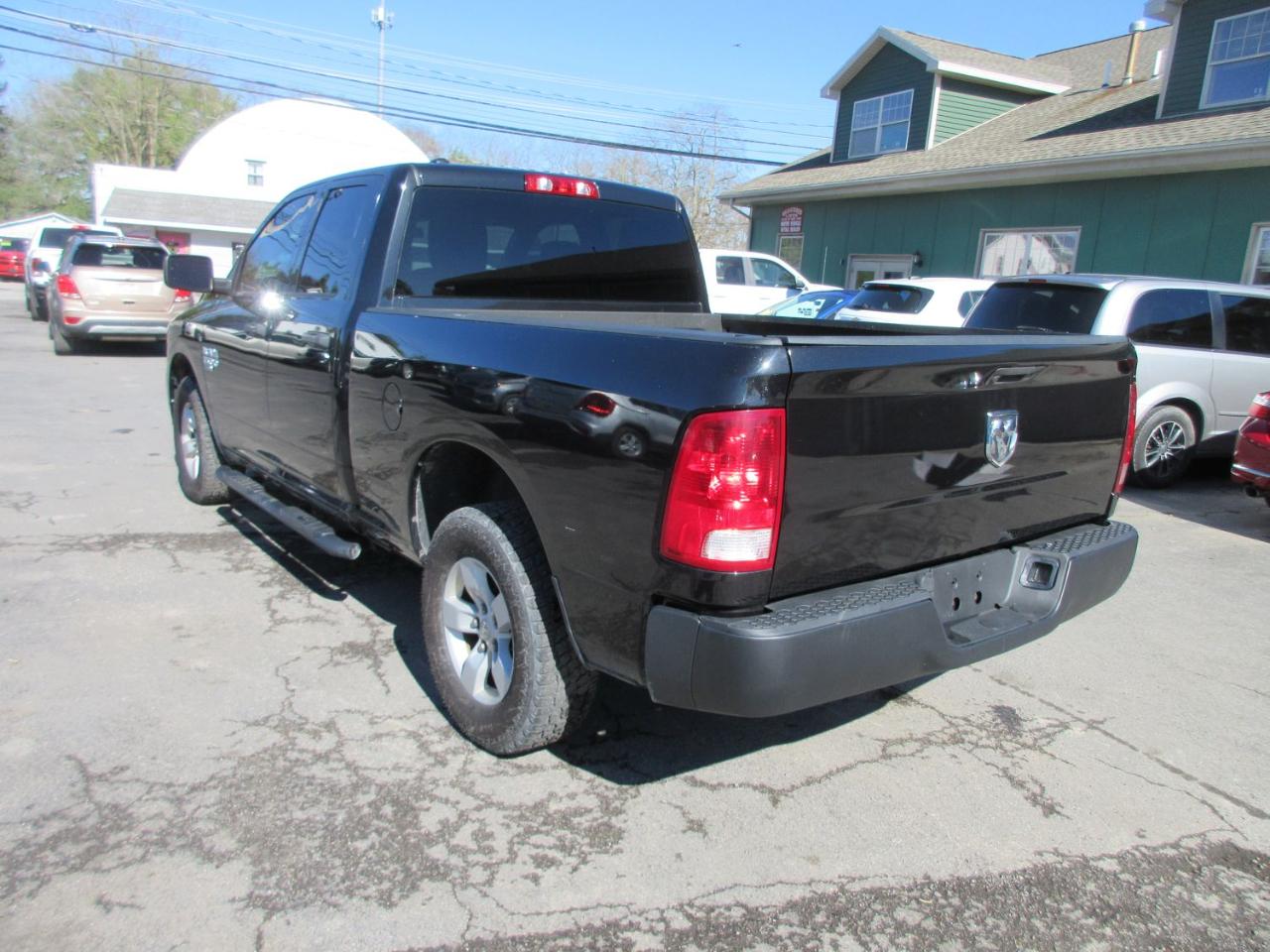 RAM 1500 Classic Tradesman Quad Cab 4WD 2019