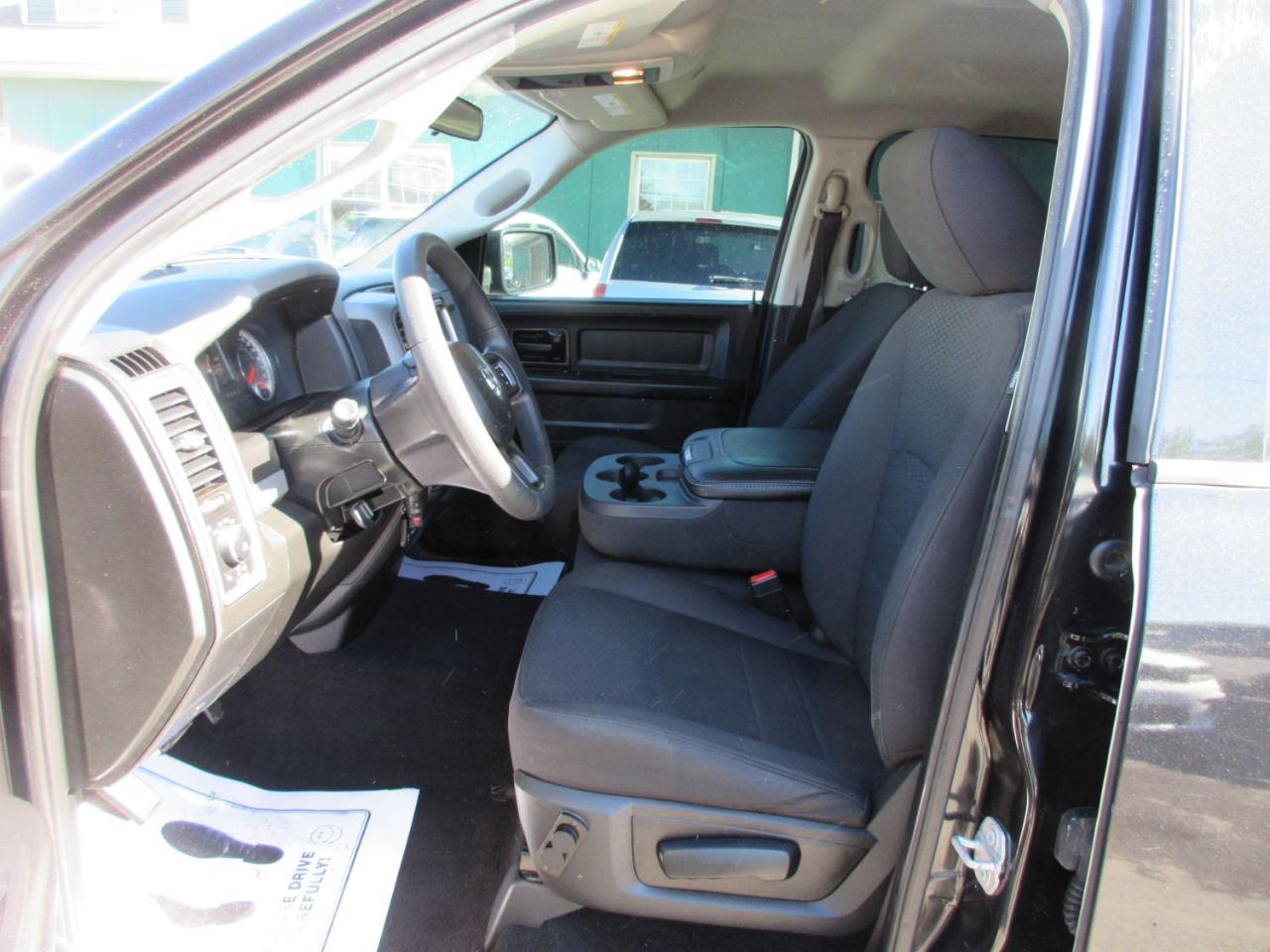 RAM 1500 Classic Tradesman Quad Cab 4WD 2019